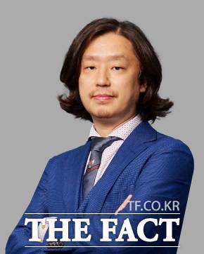 레인보우로보틱스는 인간형 로봇 '휴보'를 개발하며 국내 로봇 산업을 대표하는 기업으로 성장했다. 사진은 이정호 레인보우로보틱스 대표. /레인보우로보틱스