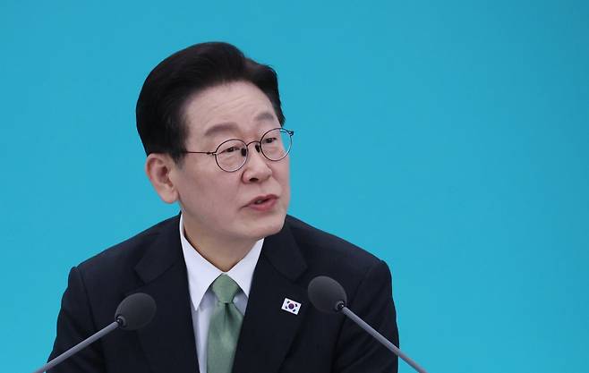 이재명 대통령이 13일 청주 오스코에서 열린 ’충북의 마음을 듣다’ 타운홀미팅 간담회에서 발언을 하고 있다. 2026.3.13 ⓒ 뉴스1