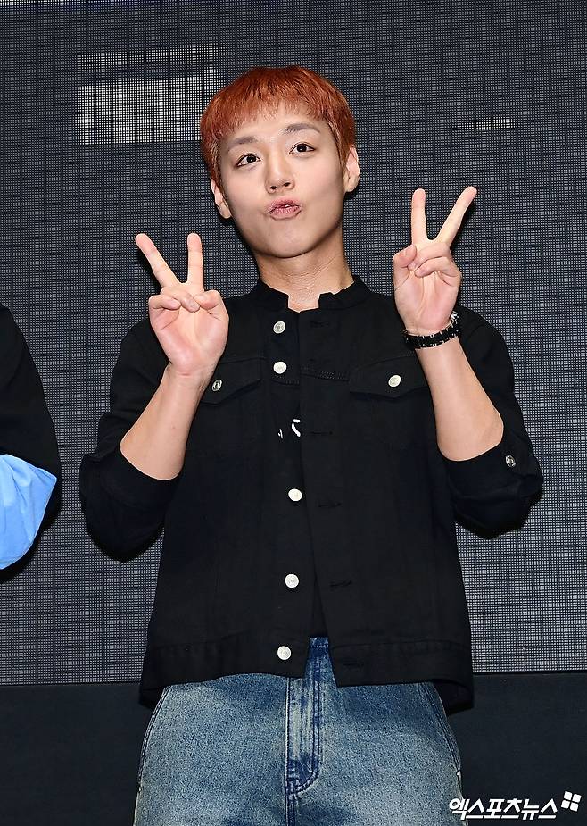 윙깅이 애교 어디 안가죠