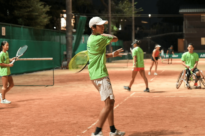 일본에서 열린 프랑스오픈 주니어 프로그램.