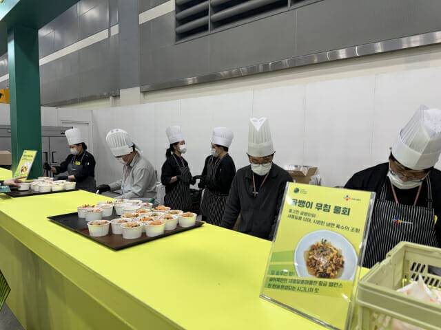 현장에서 제공된 키친리스 조리 시스템.(사진=지디넷코리아)