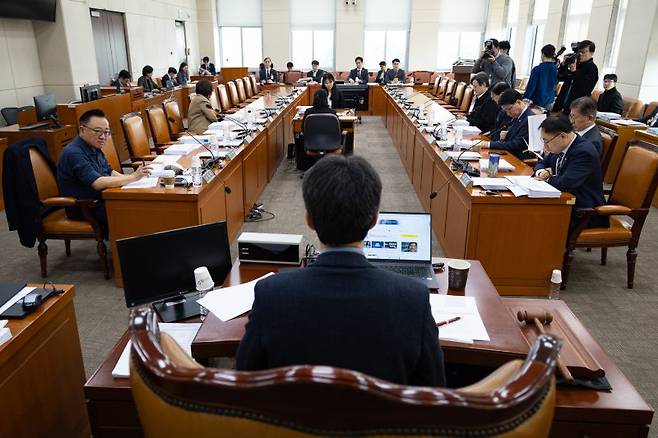 17일 서울 여의도 국회에서 제433회 국회(임시회) 행정안전위원회 제3차 법안심사제1소위원회가 열리고 있다. 뉴스1