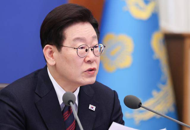 이재명 대통령이 19일 청와대에서 수석보좌관회의를 주재하고 있다. 연합뉴스