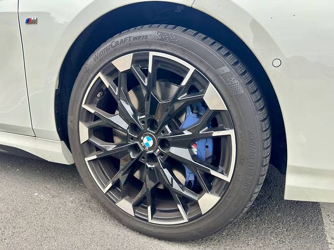 BMW 뉴 M135 xDrive. 사진=김동찬 기자.
