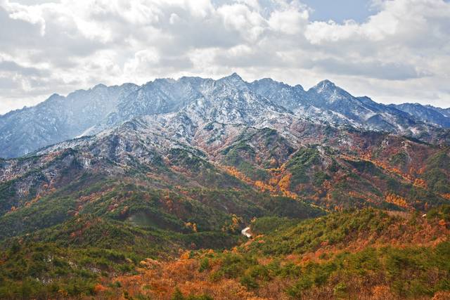 상주시 화북면 속리산 전경 상주시 제공