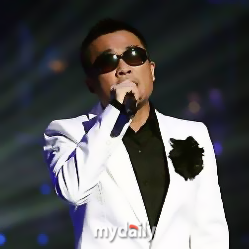 김건모 / 마이데일리