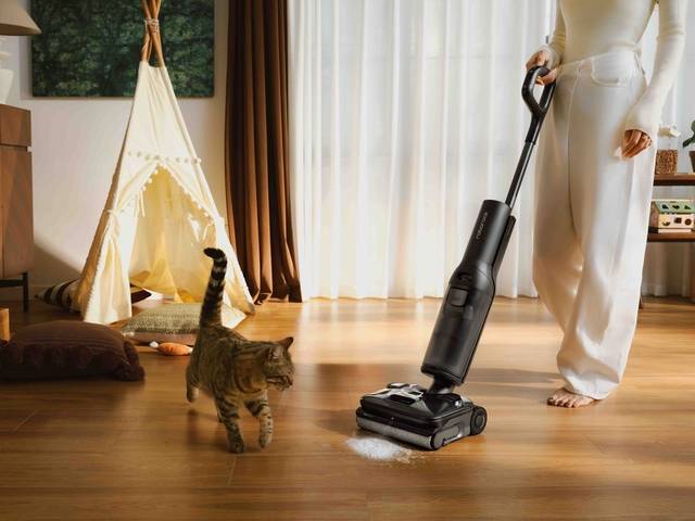 차세대 거품 진공 물걸레 청소기 'F25 에이스 프로'. 로보락 제공