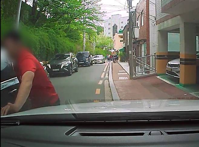 금감원이 자동차 보험사기 신고 포상 기간을 오는 10월 말까지로 연장했다. 경찰의 특별단속 일정에 따른 것으로 포상금 체계도 손질했다. 중앙포토