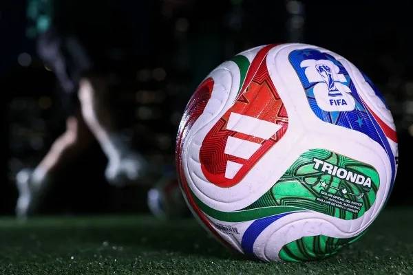 2026 북중미 월드컵 공인구 트리온다. AFP연합뉴스