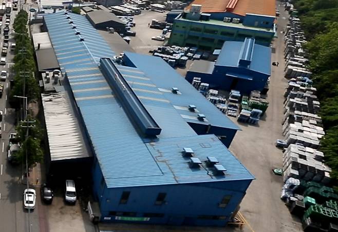 핸즈코퍼레이션이 6년 연속 적자행진을 이어간 끝에 상장폐지 위기도 직면하게 됐다. / 핸즈코퍼레이션