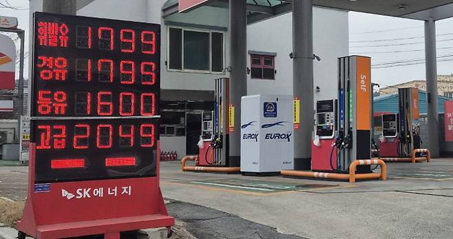 27일 정부의 2차 석유 최고가격제를 발표를 앞두고, 지역 주유소 업계에서는 직전보다 상한선이 높아질 가능성이 크다는 관측이 나오고 있다. (사진=김흥수 기자)