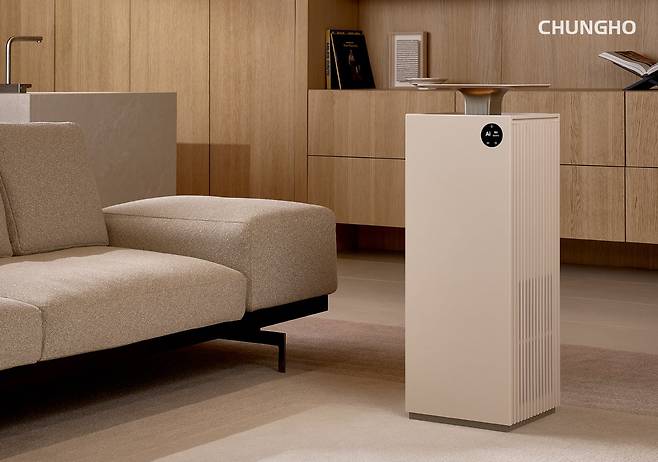 청호나이스 타워형 공기청정기 서밋타워. /청호나이스