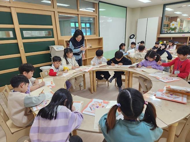 용인특례시 '건강한 돌봄놀이터' 진행 모습. 사진=용인시