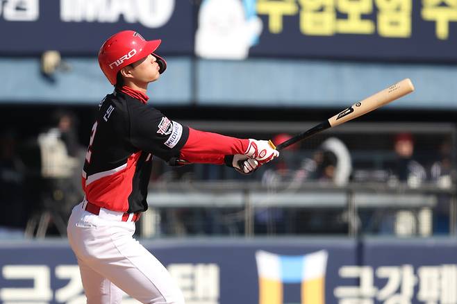 KIA 박민이 21일 잠실구장에서 열린 2026 KBO리그 시범경기 두산과 경기에서 안타를 치고 있다. 사진 | KIA 타이거즈