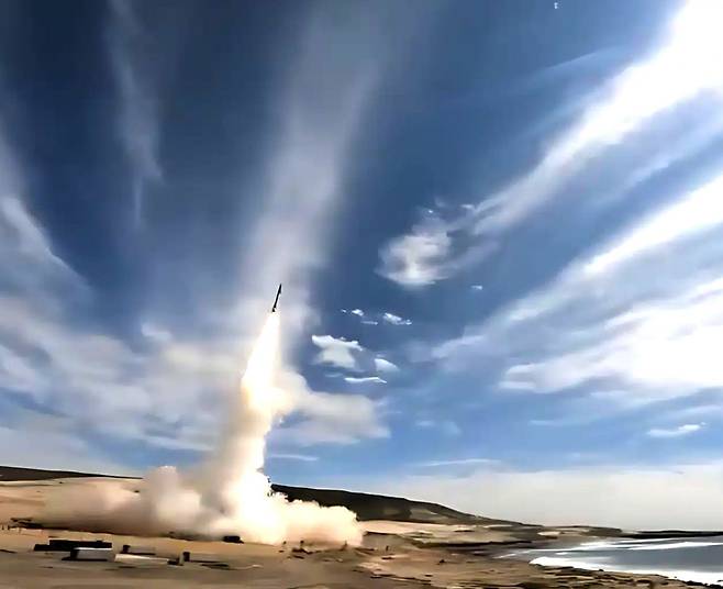 일본 방위장비청이 2024년 7월 영상으로 공개한 초고속 활공탄(HVGP) 시험 발사 장면.