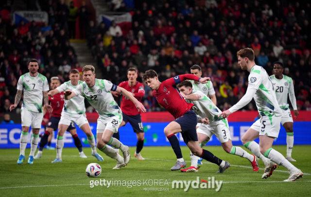 체코와 아일랜드의 북중미월드컵 유럽예선 플레이오프 패스D 4강 경기장면/게티이미지코리아