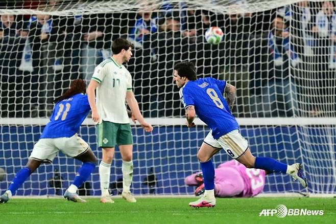 산드로 토날리(오른쪽)의 골 장면. /AFPBBNews=뉴스1