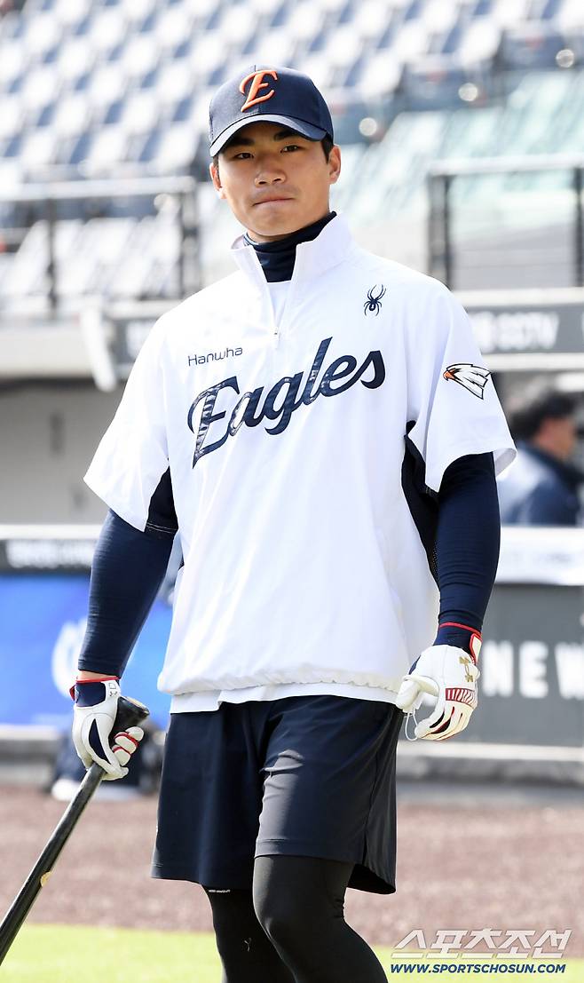 17일 대전 한화생명볼파크 열린 한화 이글스와 두산 베어스의 경기. 한화 오재원이 몸을 풀고 있다. 대전=박재만 기자 pjm@sportschosun.com/2026.03.17/