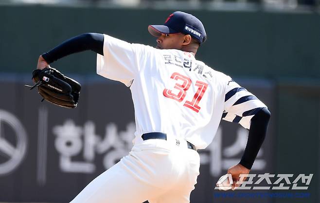 14일 부산 사직야구장에서 열린 KBO리그 롯데 자이언츠와 LG 트윈스의 시범경기. 롯데 로드리게스가 역투하고 있다. 부산=박재만 기자 pjm@sportschosun.com/2026.03.14/