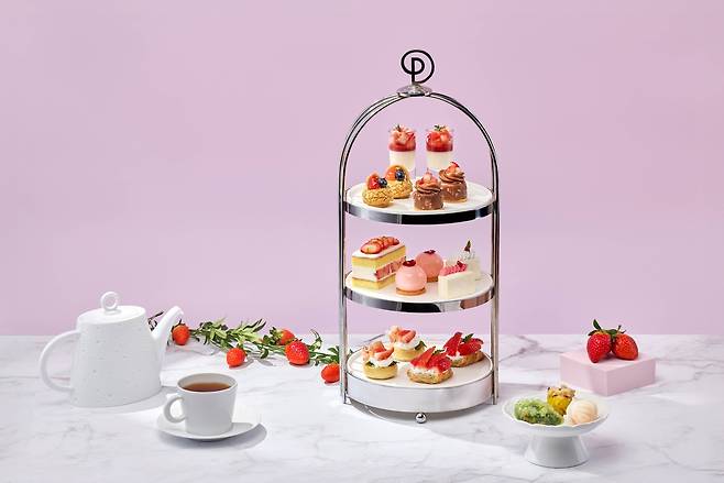 파라다이스 호텔 부산 크리스탈 가든의 애프터눈 티 세트. 파라다이스.