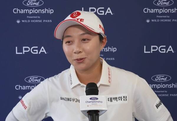 2026년 미국여자프로골프(LPGA) 투어 '포드 챔피언십 프리젠티드 바이 와일드 호스 패스' 2년 연속 우승에 도전하는 디펜딩 챔피언 김효주 프로가 2라운드 경기 후 인터뷰하는 모습이다. 사진출처=LPGA가 제공한 인터뷰 영상 화면 켑처 (사진을 무단으로 사용하지 마십시오.)