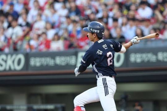 김민석 홈런 / 사진=두산 베어스 제공