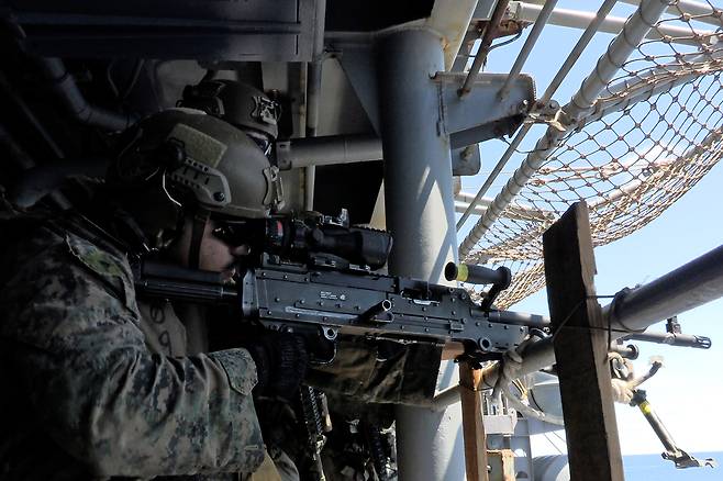 미 중부사령부가 트리폴리함이 27일(현지 시간) 미 중부사령부 작전책임지역에 도착했다며 엑스에 올린 사진. 미 중부사령부 엑스 캡처