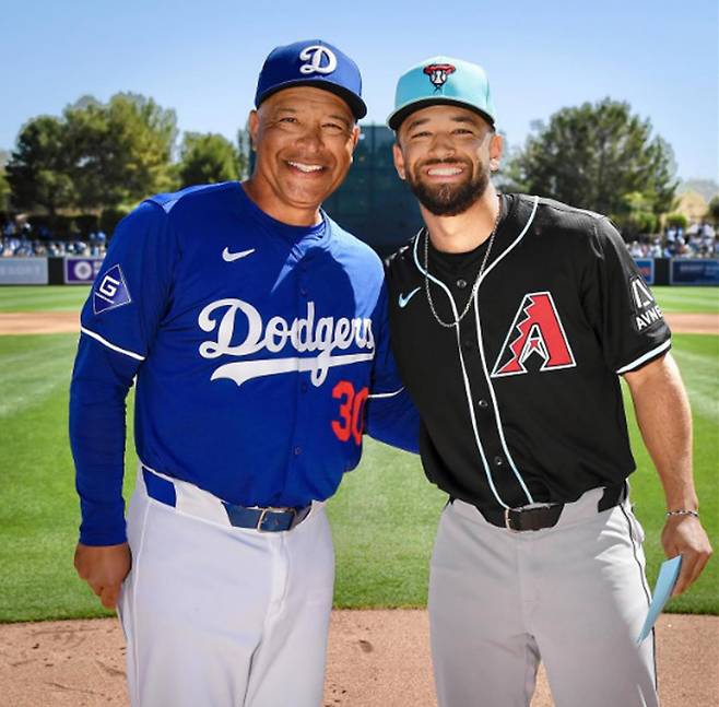 (데이브 로버츠 다저스 감독(왼쪽)과 그의 아들 콜)