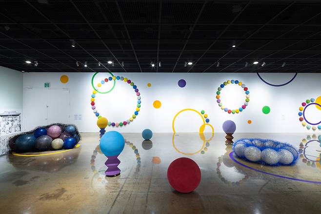 대전시립미술관이 어린이미술기획전 '열한번째 트윙클'을 오는 6월 21일까지 개최한다. 사진은 전시장 내부 모습. 대전시립미술관 제공