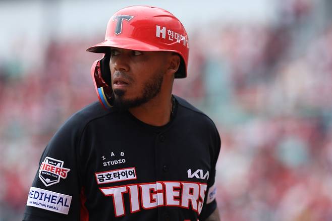 정규시즌 개막 2연전에서 시범경기 때와 180도 다른 타격 결과를 보여준 해럴드 카스트로. KIA 제공