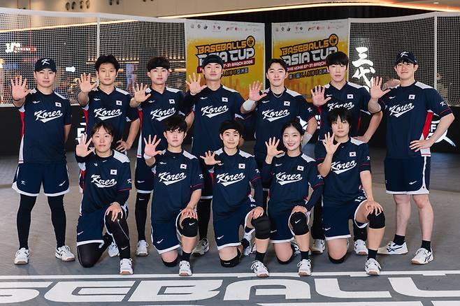 베이스볼5 대표팀이 31일 오후 12시30분(한국시간) ‘제3회 베이스볼5 아시아컵’ 준결승전에서 대만과 맞붙는다. 사진 | KBSA