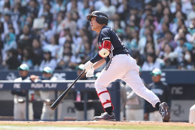 두산 양의지가 창원NC파크에서 열린 2026 KBO리그 정규시즌 NC전서 타격에 임하고 있다. 사진 | 두산 베어스