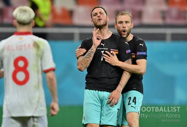 마르코 아르나우토비치(가운데, 오스트리아). 게티이미지코리아