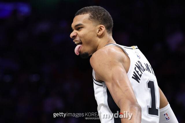 포효하는 웸반야마. /게티이미지코리아