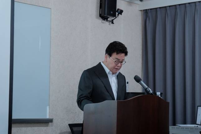 31일 열린 더본코리아 제32기 정기 주주총회에서 백종원 대표가 인사말을 하고 있다./사진=더본코리아