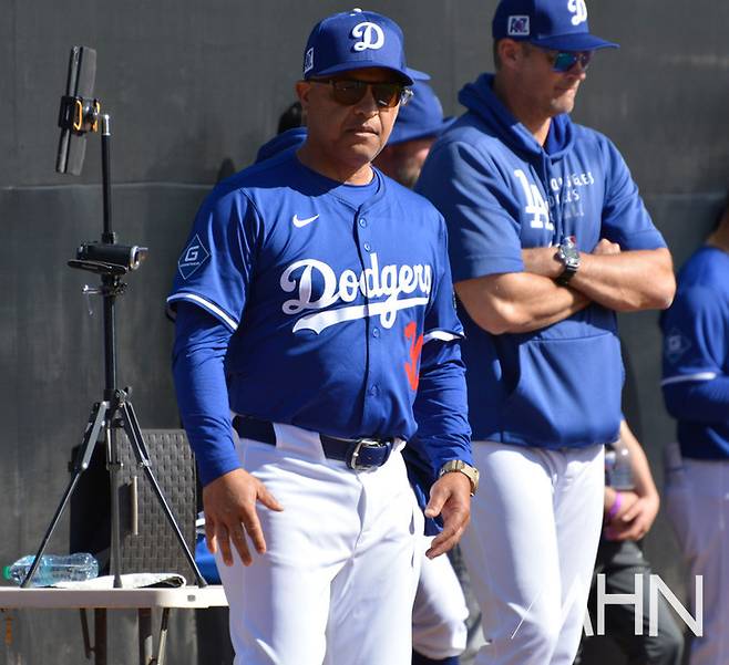 (데이브 로버츠 다저스 감독)