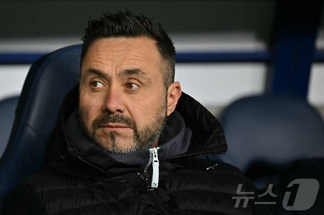 토트넘 지휘봉을 잡은 로베르토 데 제르비 감독. ⓒ AFP=뉴스1