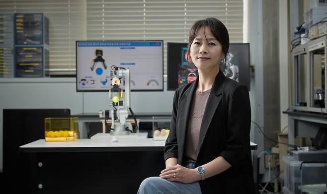 올해의 ETRI 연구자상을 수상한 김혜진 인공지능창의연구소 책임연구원. ETRI 제공