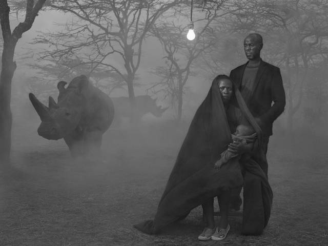 닉 브란트 작, 'The Day May Breake, Alice, Stanley and Najin'