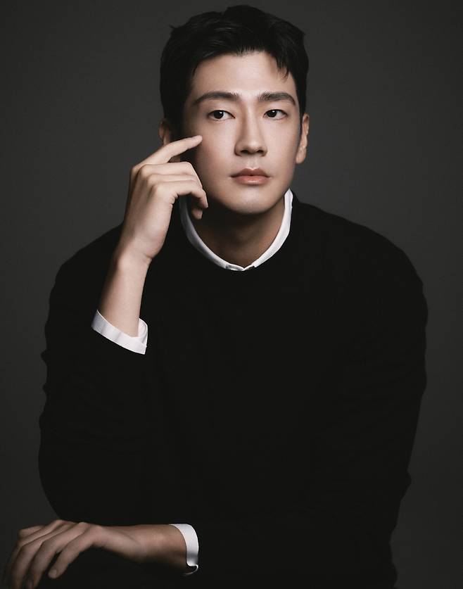 배우 구자성 HB엔터테인먼트