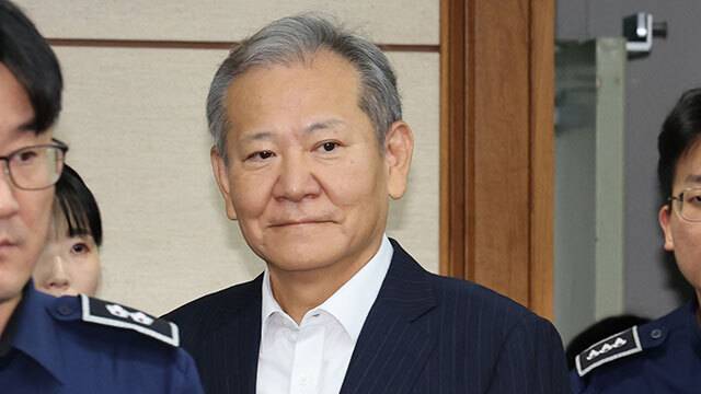 증인선서를 거부해 과태료가 부과된 이상민 전 행정안전부 장관. 연합뉴스