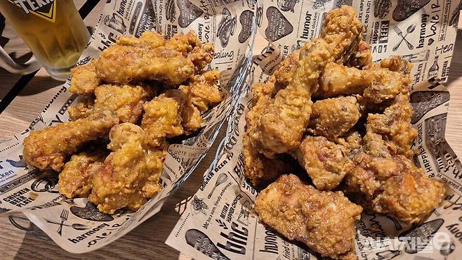 쏘이갈릭킹 허니(왼쪽)와 오리지널(오른쪽). / 사진=한다원 기자