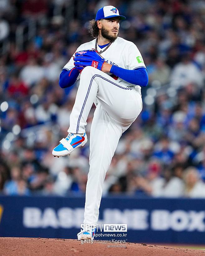 ▲ 슈나이더 감독은 폰세가 \"상당 기간 나서지 못할 예정\"이라고 했다. 현지 언론에서는 폰세가 아직 수술 여부를 결정하지 못했으며, 향후 몇 군데서 더 검진을 받아보고 수술 여부를 결정할 것으로 보인다고 보도했다.