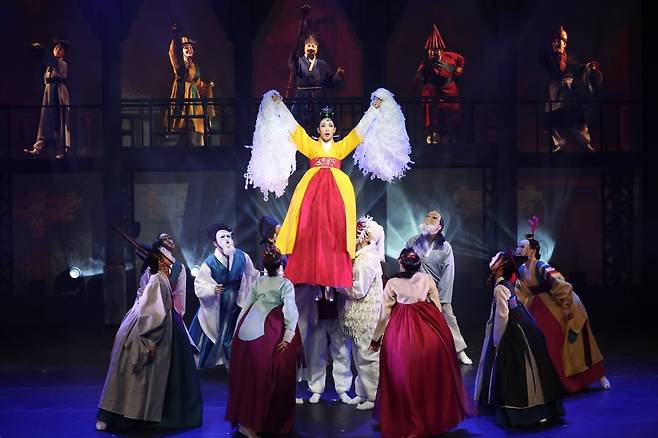 전통연희극 '광대'의 한 장면. 연합뉴스