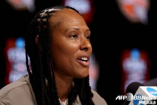 홀즈클로는 지난 2003년 햔국에서 뛴 경험이 있다. 사진=ⓒAFPBBNews = News1