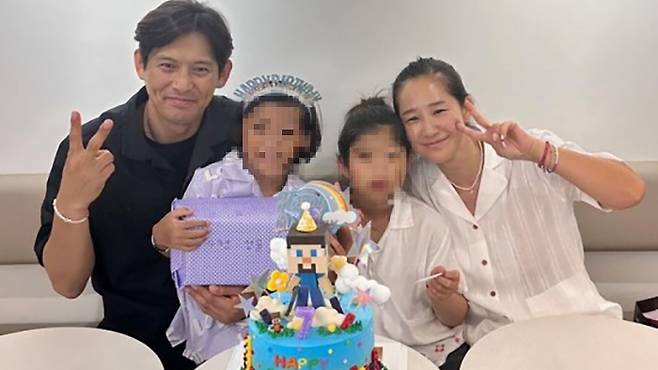 ‘동대문 거물’ 장모에게 성실함을 인정받은 뒤, 처가의 경제적 지혜를 자양분 삼아 자산가로 거듭난 오지호. 은보아 SNS