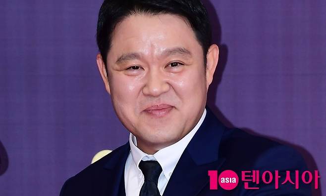 방송인 김구라가 취재진 앞에 섰다. / 사진=텐아시아DB