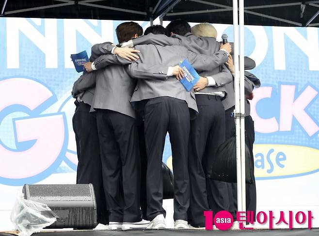 워너원과 워너블(워너원 팬덤명)이 7년 만에 재회했다./사진=텐아시아DB