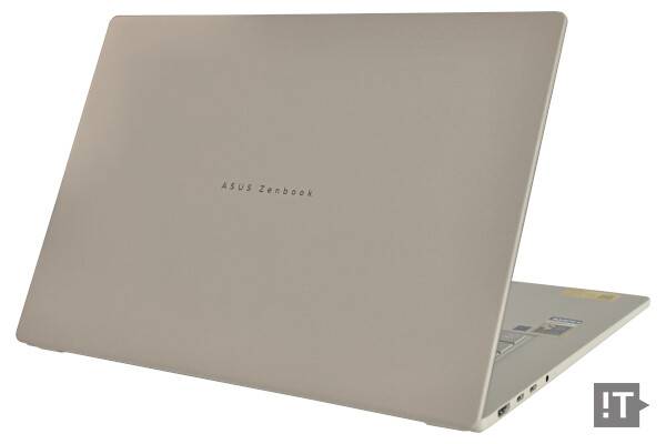 에이수스 젠북 A16(UX3607OA) 노트북 PC / 권용만 기자