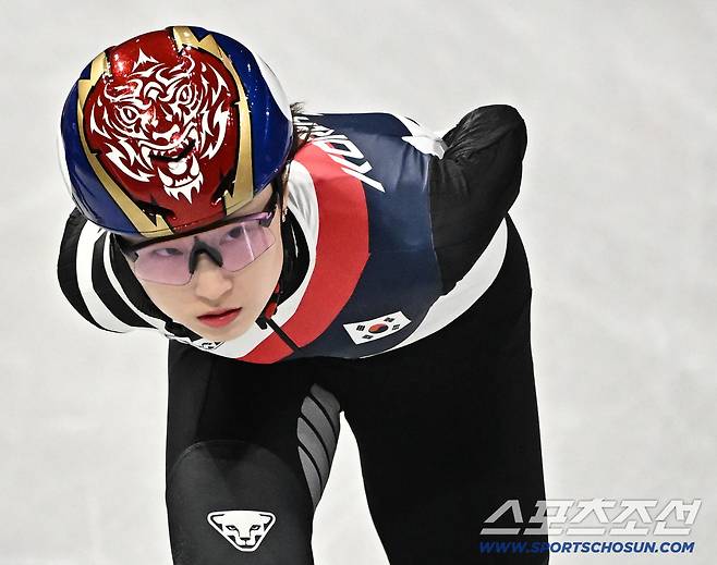 21일(한국시간) 이탈리아 밀라노 스피드스케이팅 아레나에서 열린 밀라노동계올림픽 쇼트트랙 여자 1500m 준준결선. 질주하는 최민정. 밀라노(이탈리아)=송정헌 기자songs@sportschosun.com/2026.02.21/